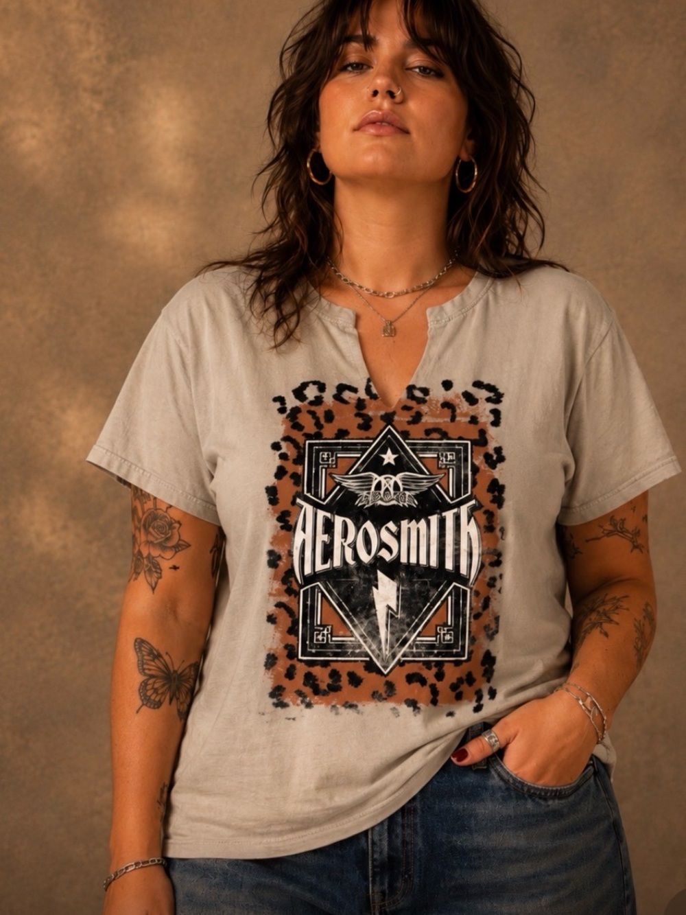 Rag Doll Aerosmith Beige Graphic Short Sleeve Tee